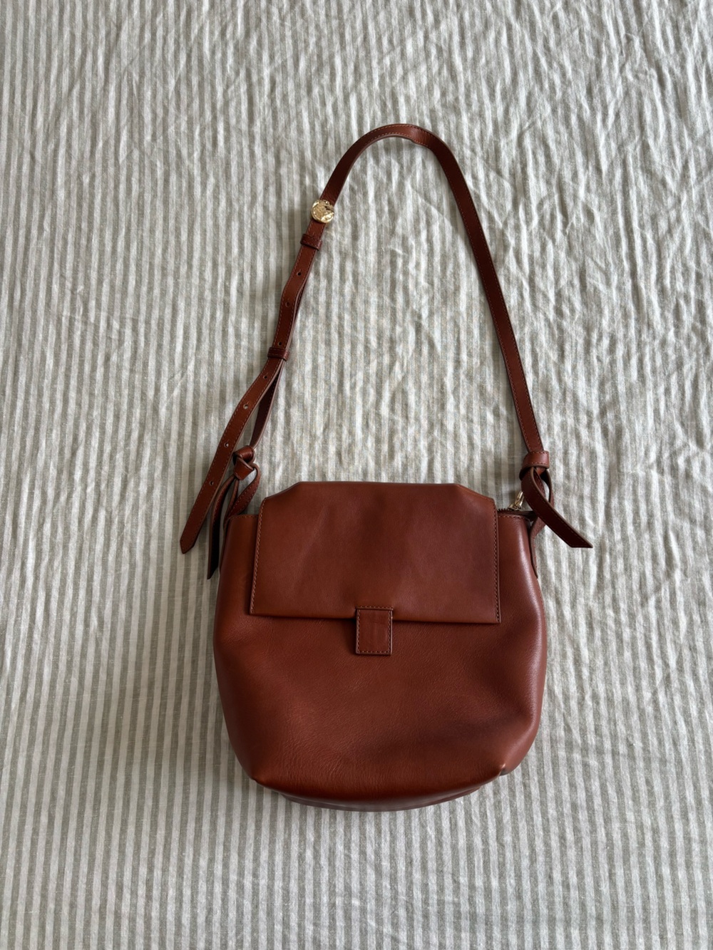 Bobbi Brown Leather Crossbody Bag - Classic Women's Shoulder Bag